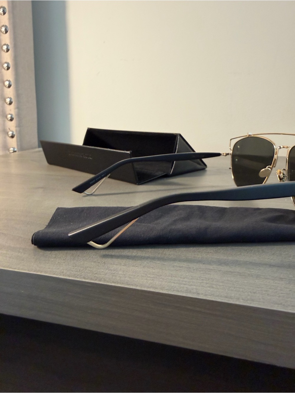 Dior Reflective Gold Frame Sunglasses with Amber Lenses and Black Pouch - Picture 4 of 5